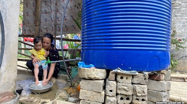 Lai Châu: Phong Thổ triển khai hiệu quả chính sách hỗ trợ nước sinh hoạt phân tán cho hộ nghèo